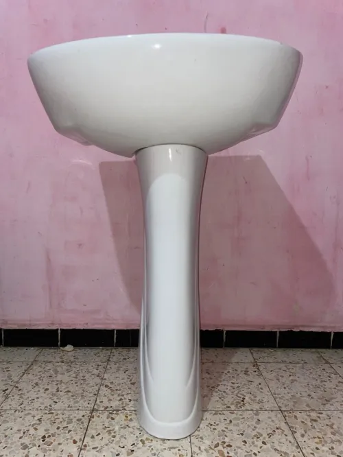Lavabo avec pier MARQUE GLOEO