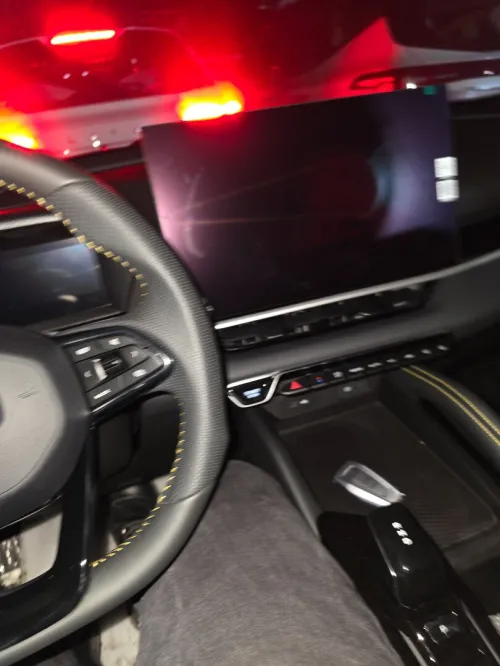 Geely Coolray 2025 