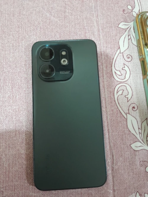 infinix smart 9 لون أسود