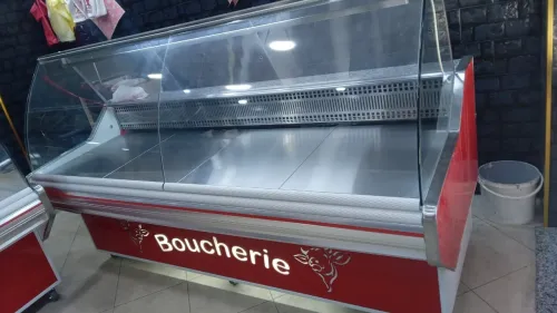 Frigo prisonnier boucherie 