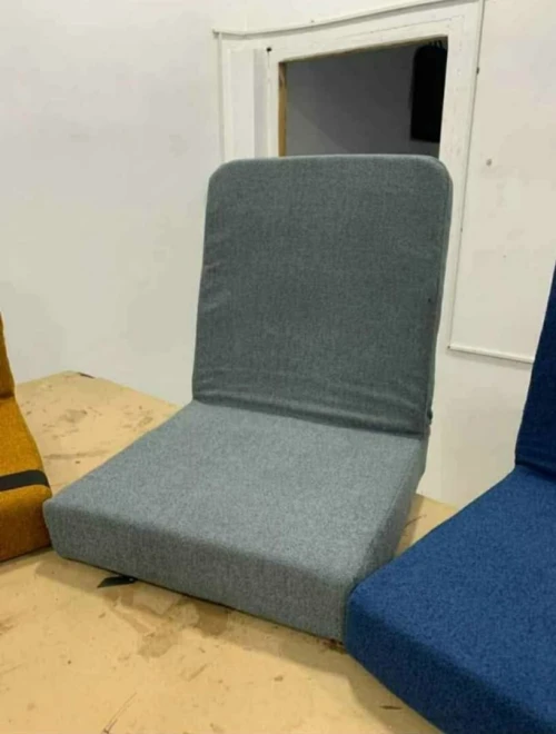 Chaise pliable. كرسي أرضي