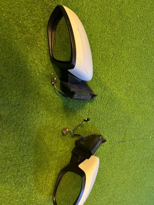 Vente rétroviseur ,feux arrière et air bag 