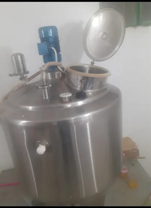 Cube en Inox 300 Litres double parois état 9 à vendre
