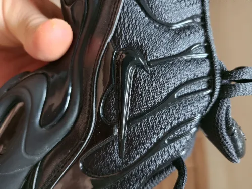 Tn black black jdida f good Très bonne qualité