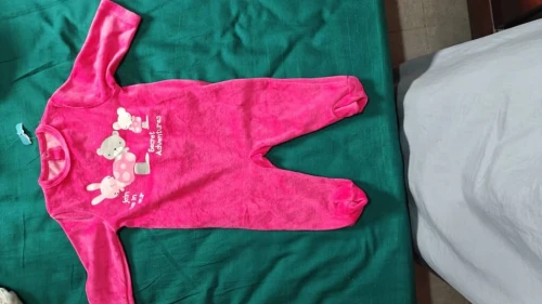 Vêtements bébé et garçon et fille