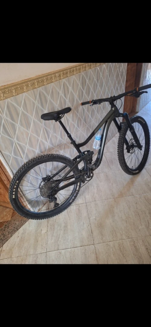 Vélo enduro giant tance x 29 pouce