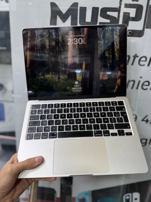 MacBook Air M2 2022 8Go 256Go SSD Cycles:259