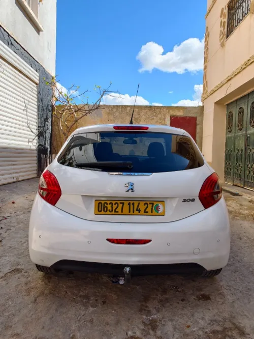 Peugeot 208 2014 Allure
