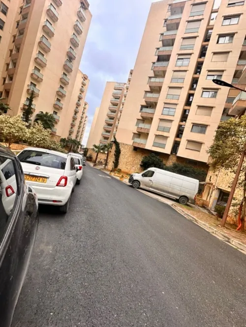 Location Appartement F4 Alger Draria