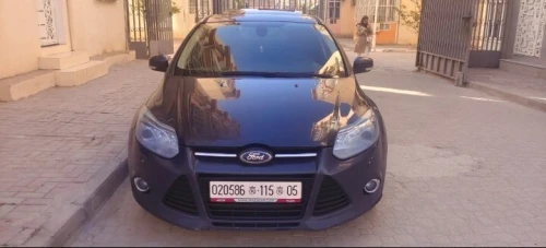 Ford Focus 4 portes 2015 Titanium