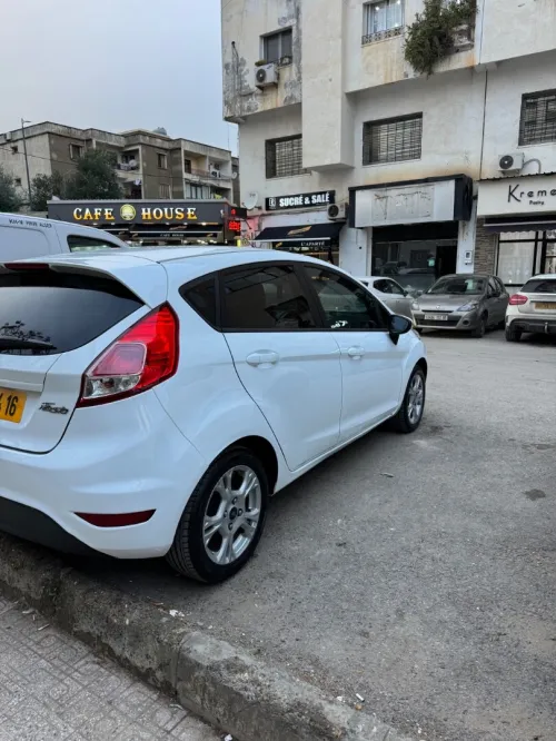 Ford Fiesta 2014 Trend Look