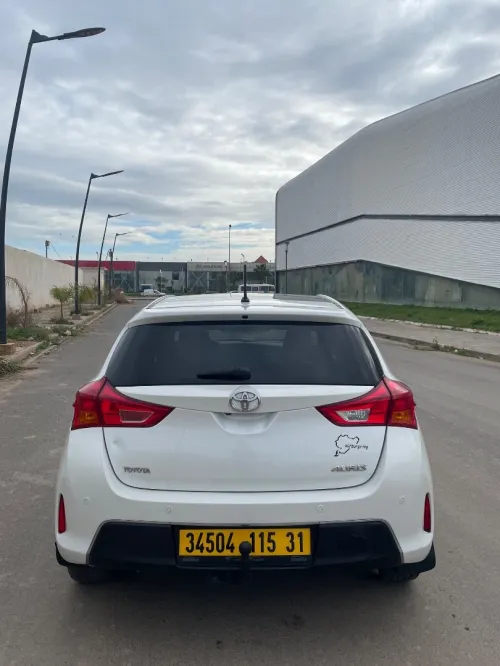 Toyota Auris 2015 Dynamique +