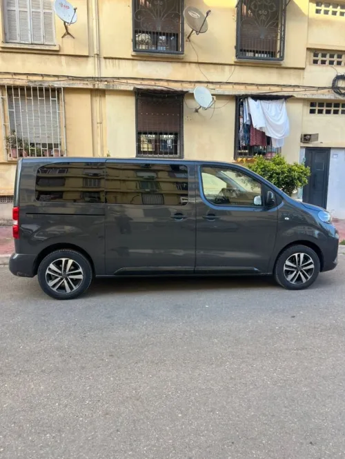 Peugeot Traveller 2026 Vip