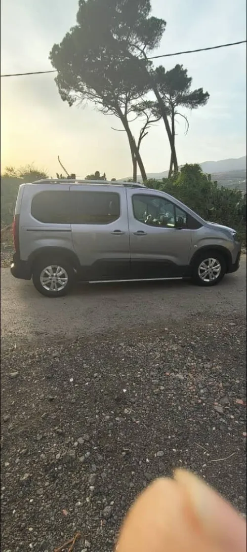 Peugeot Partner 2021 Tepee Allure 