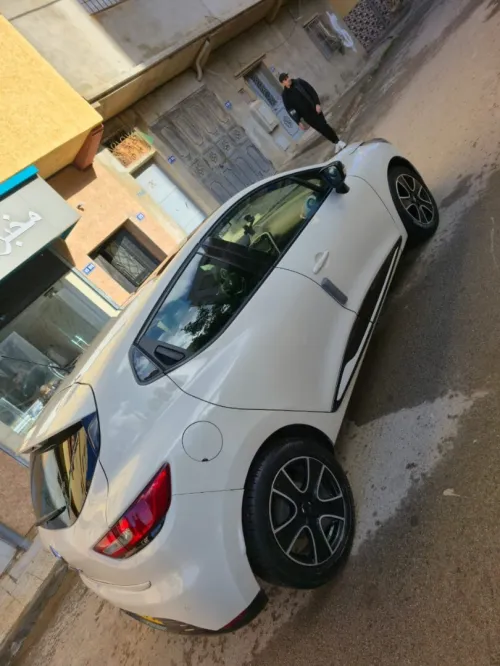 Renault Clio 4 2016 Ivory