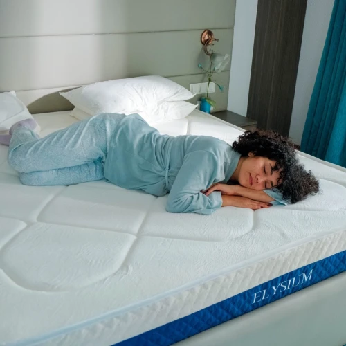 Matelas Elysium mémoire de forme avec couche D30