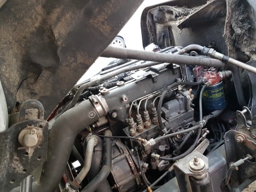 Camion Renault Midlum 135 2001