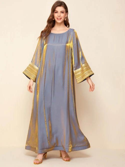 Robe Caftan à manches longues modeste, avec bandes brodées et manches en cloche métalliques