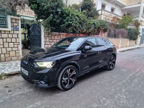 Audi Q3 2023 Black édition