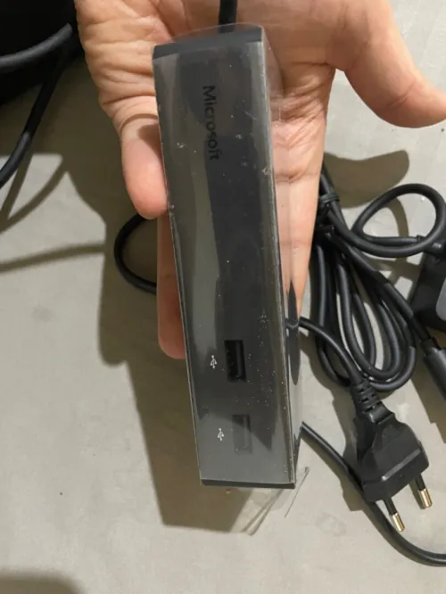 Microsoft Surface Dock + chargeur