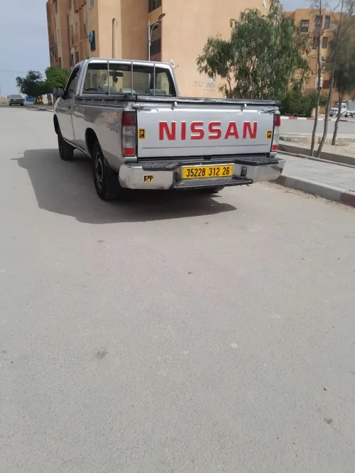 Nissan Pickup 2012 Pickup