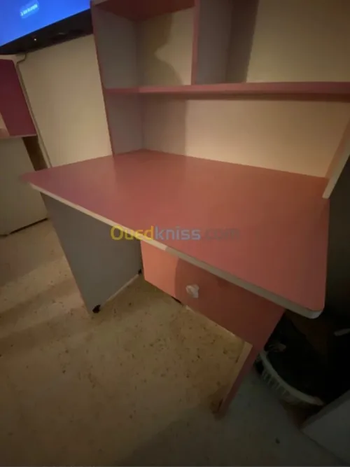 Bureau pour enfants fille