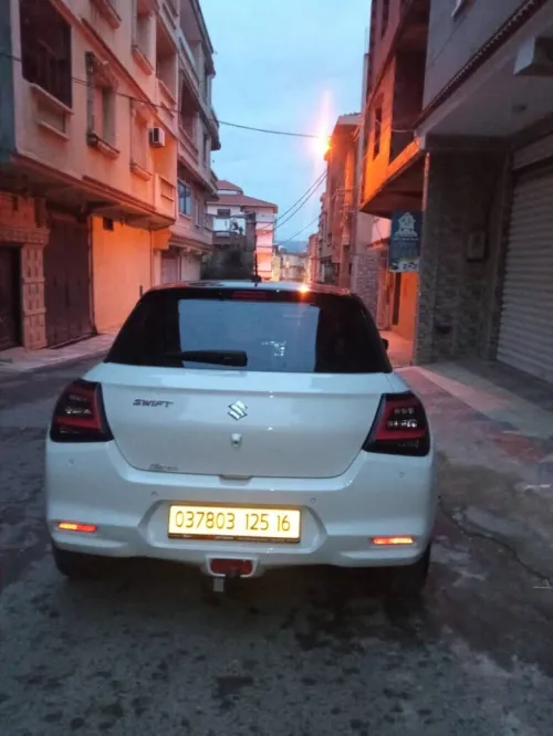 Suzuki Swift 2025 Bounty Carlo
