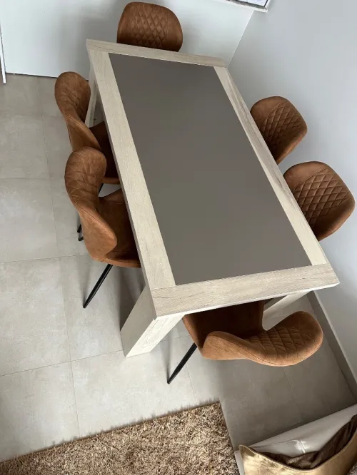 Table de salle a mangé de 6 chaises