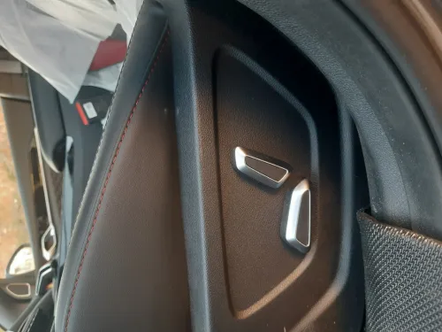 Geely Coolray 2025 La tout opition