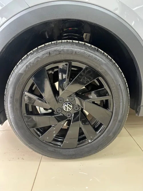 Volkswagen Tahru 2025 