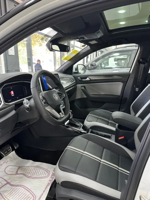 Volkswagen T-Roc 2025 R-Line 