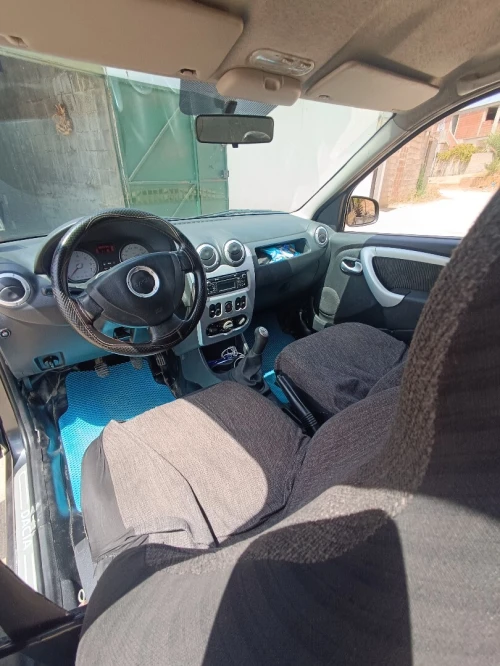 Dacia Logan 2010 La toute