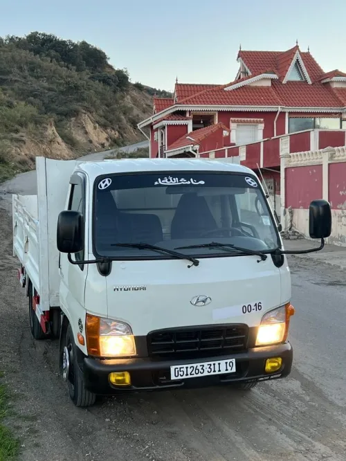 Hyundai HD35 2011