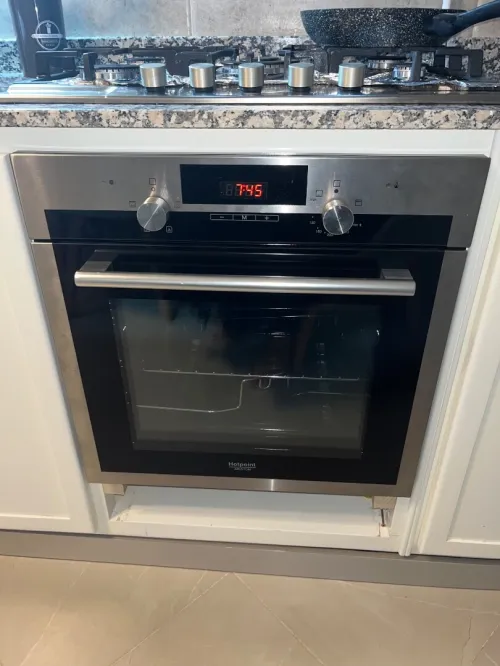 Four Hotpoint Ariston