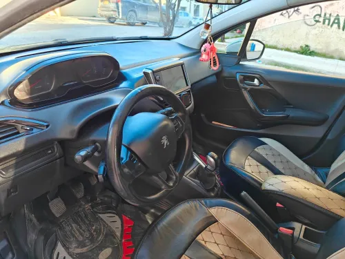 Peugeot 208 2012 Active