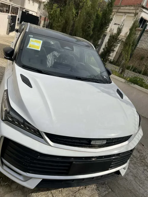 Geely Coolray 2025 