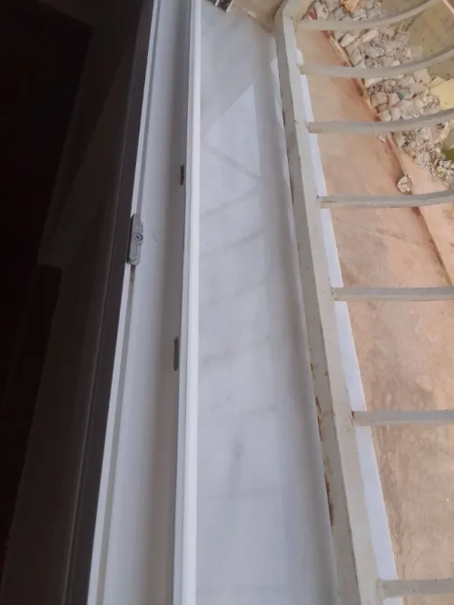 Cleaning Bouchra: votre partenaire de confiance pour nettoyage à domicile des appartements, ménage, désinfection, nettoyage moquettes, tapis, canapés