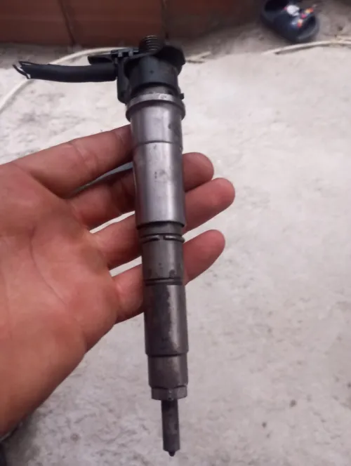 Injector nissan