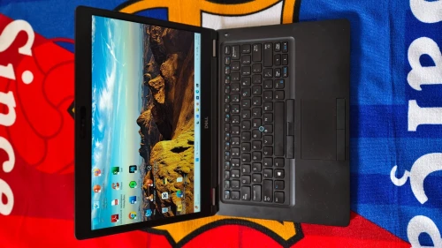 Dell 5490 i7 8eme 16 go ram 256 ssd