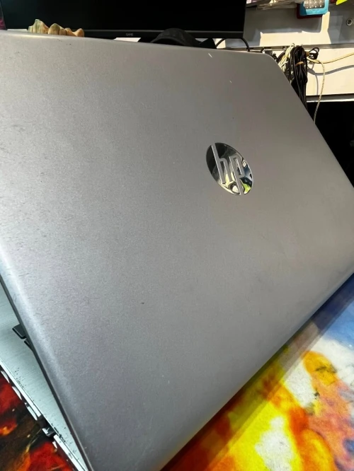 HP AMD 3050U