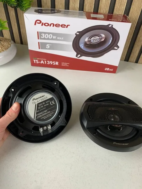 Haut Parleur Pioneer Coaxial de Voiture 300W avec Stéréo Omnidirectionnels مكبرات صوت للسيارة