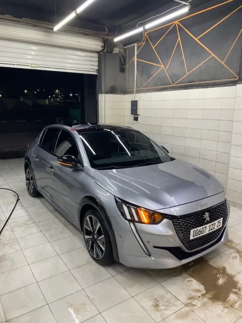 Peugeot 208 2022 GT