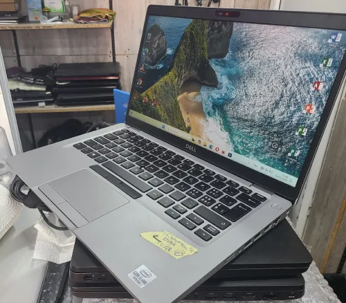 Dell Latitude 5410 14 pouces Full HD i5 10 eme VPro 8 GB Ram DDR4 256 GB SSD Nvme