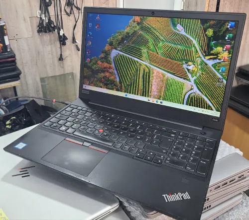 Lenovo Thinkpad E580 15.6 Pouces Full HD i5 8eme Vpro 8 GB DDR4 256 Gb Ssd Nvme