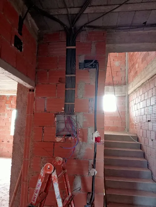 Installation et intervention électrique climatisation et tout type de bricoles