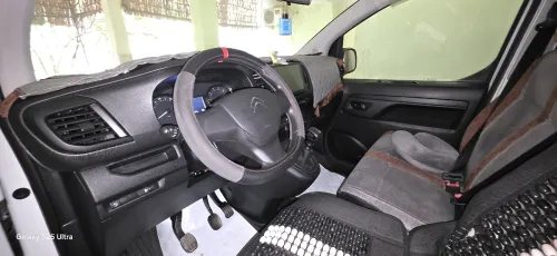 Citroen Jumpy 2024 الأصلية
