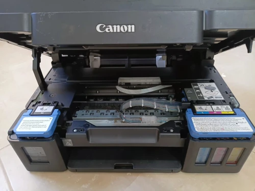 طابعة canon G2010 مستعملة وفي حالة جيدة