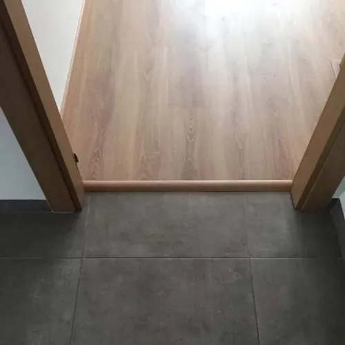 Revêtement Sol parquet stratifié et PVC 