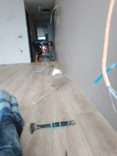 Parquet en bois stratifié 