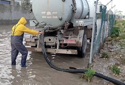 Camion Nettoyage Debouchage Canalisation Et Curage Vidange De Fosse Et Cave Vidange